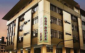 Oro Hotel